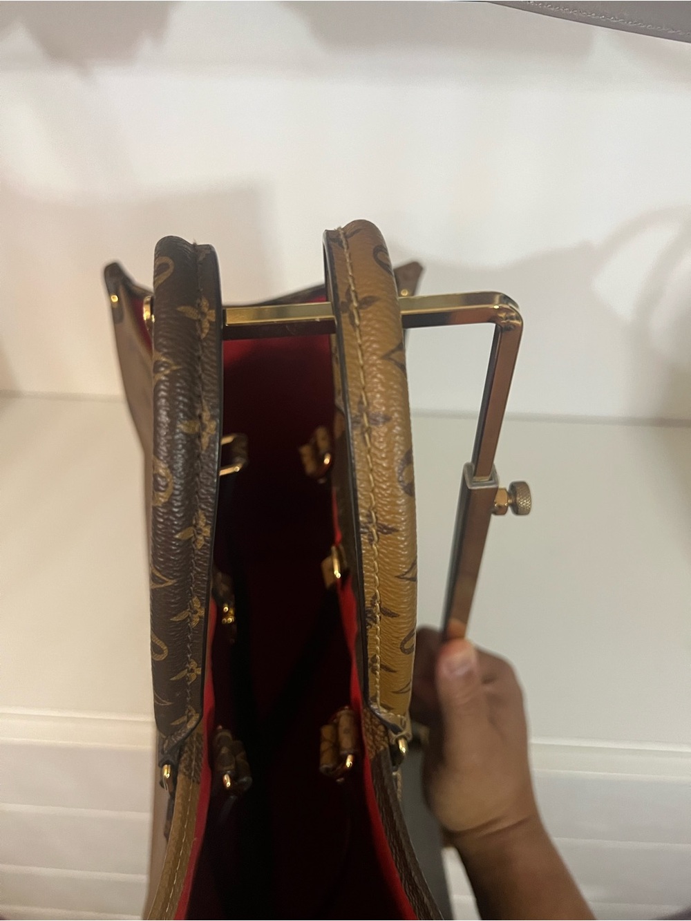 Louis Vuitton OnTheGo GM tote - Picture 10 of 16